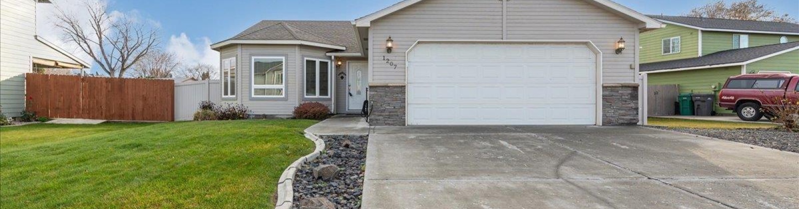 40th Ave, Kennewick, Washington 99337, 3 Bedrooms Bedrooms, ,2 BathroomsBathrooms,Site Built-owned Lot,For Sale,40th Ave,280375