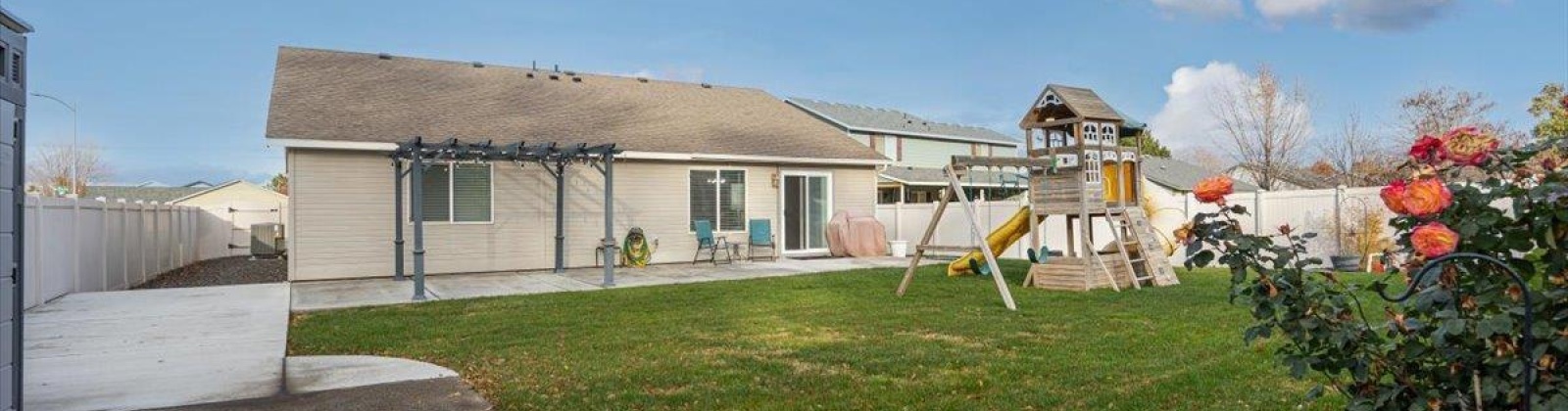 40th Ave, Kennewick, Washington 99337, 3 Bedrooms Bedrooms, ,2 BathroomsBathrooms,Site Built-owned Lot,For Sale,40th Ave,280375