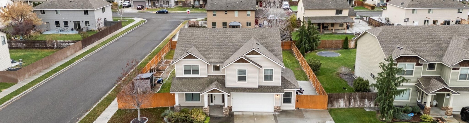 Parley Dr, Pasco, Washington 99301-7126, 3 Bedrooms Bedrooms, ,3 BathroomsBathrooms,Site Built-owned Lot,For Sale,Parley Dr,280391