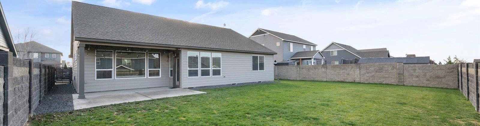 Silverbright Dr, Pasco, Washington 99301, 3 Bedrooms Bedrooms, ,2 BathroomsBathrooms,Site Built-owned Lot,For Sale,Silverbright Dr,280410