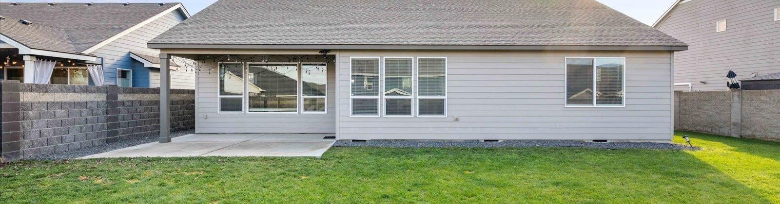 Silverbright Dr, Pasco, Washington 99301, 3 Bedrooms Bedrooms, ,2 BathroomsBathrooms,Site Built-owned Lot,For Sale,Silverbright Dr,280410