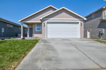 Stardust St., Richland, Washington 99352, 3 Bedrooms Bedrooms, ,2 BathroomsBathrooms,Site Built-owned Lot,For Sale,Stardust St.,280523