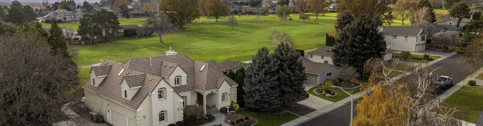 High Meadows Street, Richland, Washington 99352, 4 Bedrooms Bedrooms, ,4 BathroomsBathrooms,Site Built-owned Lot,For Sale,High Meadows Street,280545