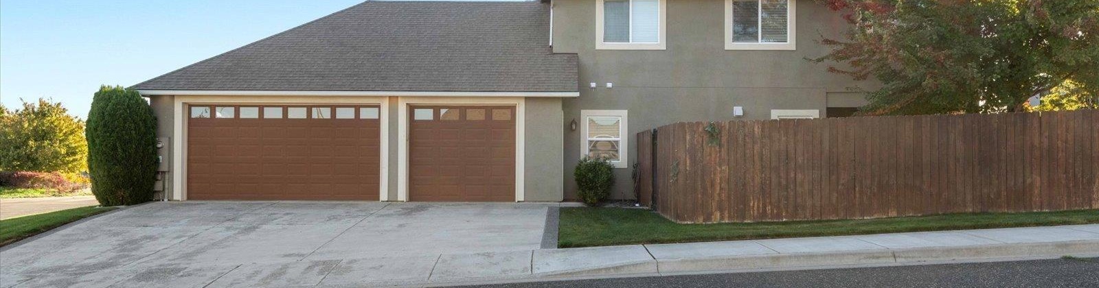 6th Avenue, Kennewick, Washington 99336, 4 Bedrooms Bedrooms, ,3 BathroomsBathrooms,Site Built-owned Lot,For Sale,6th Avenue,280611