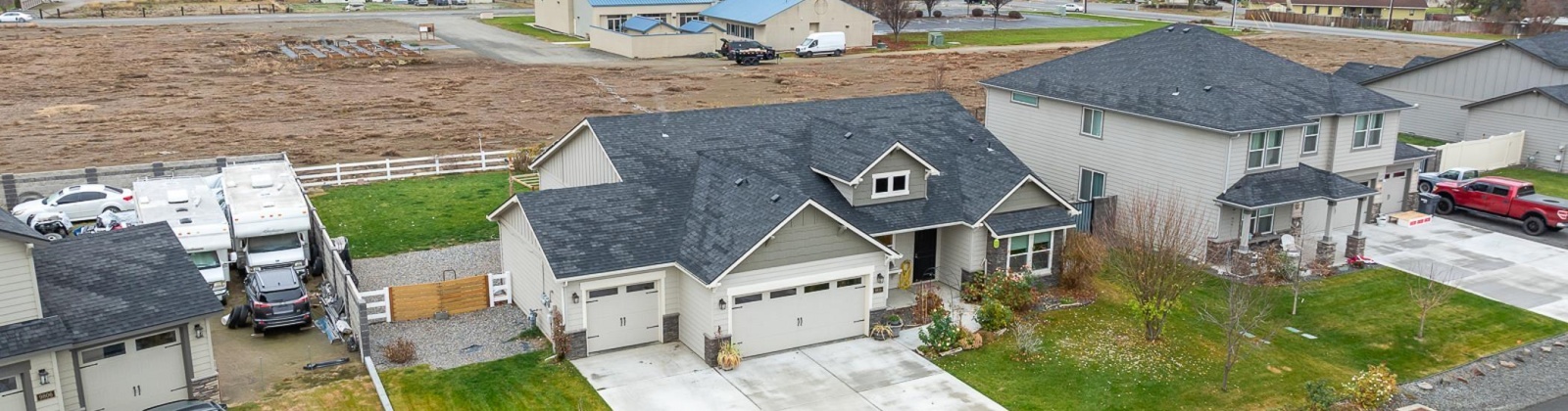 Gamay Dr, Pasco, Washington 99301, 4 Bedrooms Bedrooms, ,2 BathroomsBathrooms,Site Built-owned Lot,For Sale,Gamay Dr,280670