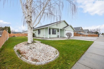 Madeira Dr, Pasco, Washington 99301, 3 Bedrooms Bedrooms, ,2 BathroomsBathrooms,Site Built-owned Lot,For Sale,Madeira Dr,280673