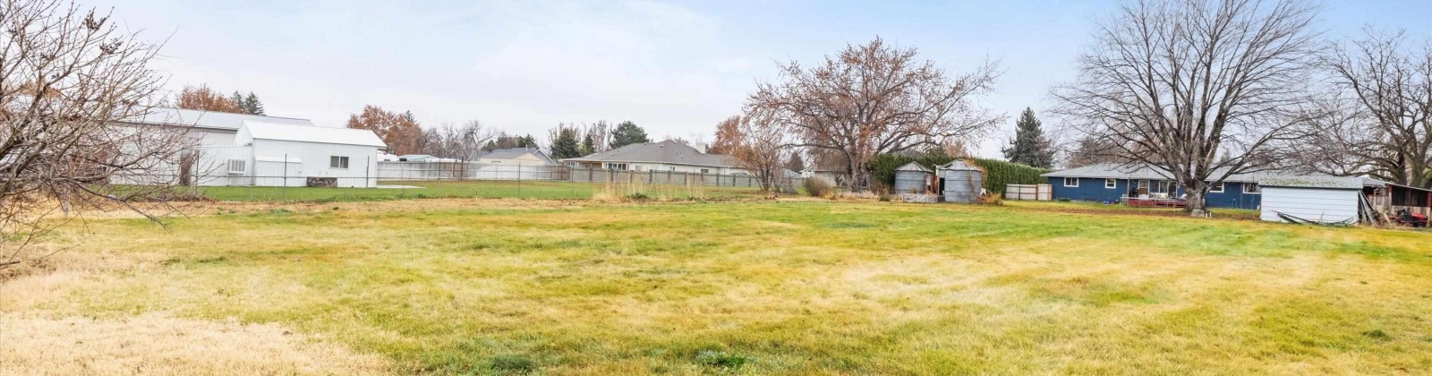 W 8th Ave, Kennewick, Washington 99336, 3 Bedrooms Bedrooms, ,2 BathroomsBathrooms,Site Built-owned Lot,For Sale,W 8th Ave,280675