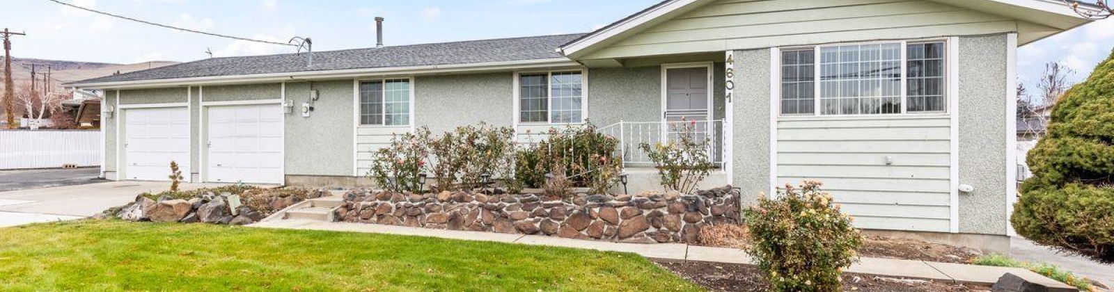 Hillcrest Drive, Yakima, Washington 98901, 4 Bedrooms Bedrooms, ,3 BathroomsBathrooms,Site Built-owned Lot,For Sale,Hillcrest Drive,280721