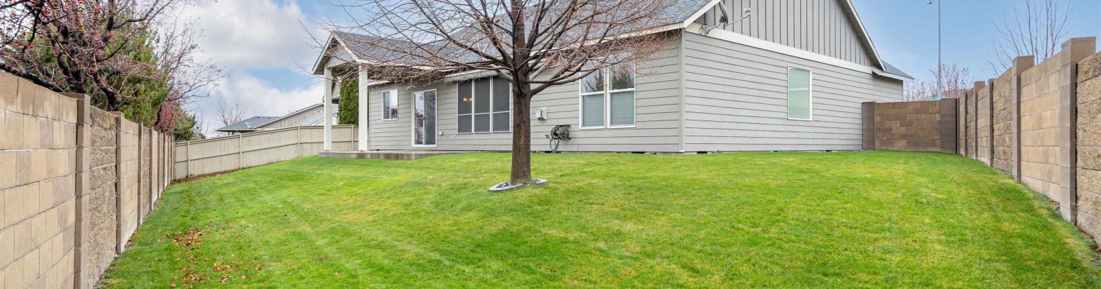 17th Ave, Kennewick, Washington 99338, 3 Bedrooms Bedrooms, ,2 BathroomsBathrooms,Site Built-owned Lot,For Sale,17th Ave,280746