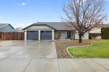 Leilani Drive, West Richland, Washington 99353, 4 Bedrooms Bedrooms, ,3 BathroomsBathrooms,Site Built-owned Lot,For Sale,Leilani Drive,280745