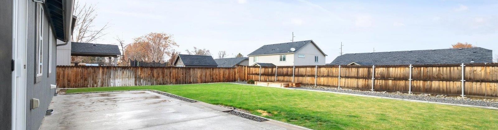 11th Place, Kennewick, Washington 99338, 3 Bedrooms Bedrooms, ,2 BathroomsBathrooms,Site Built-owned Lot,For Sale,11th Place,280786