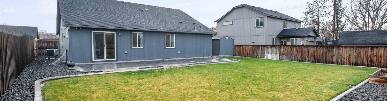 11th Place, Kennewick, Washington 99338, 3 Bedrooms Bedrooms, ,2 BathroomsBathrooms,Site Built-owned Lot,For Sale,11th Place,280786