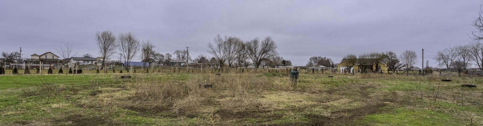 1987 Pr SE, Kennewick, Washington 99337-6155, 4 Bedrooms Bedrooms, ,2 BathroomsBathrooms,Site Built-owned Lot,For Sale,1987 Pr SE,280909