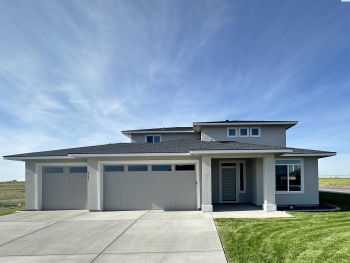 Ashen Dr, Pasco, Washington 99301, 5 Bedrooms Bedrooms, ,3 BathroomsBathrooms,Site Built-owned Lot,For Sale,Ashen Dr,280979