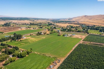 Old Inland Empire Highway, Prosser, Washington 99350, ,Agricultural,For Sale,Old Inland Empire Highway,263817