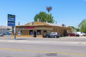 Stevens Drive, Richland, Washington 99352, ,Retail,For Sale,Stevens Drive,263399