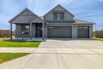 Lolo Way, Richland, Washington 99352, 3 Bedrooms Bedrooms, ,2 BathroomsBathrooms,Site Built-owned Lot,For Sale,Lolo Way,272793