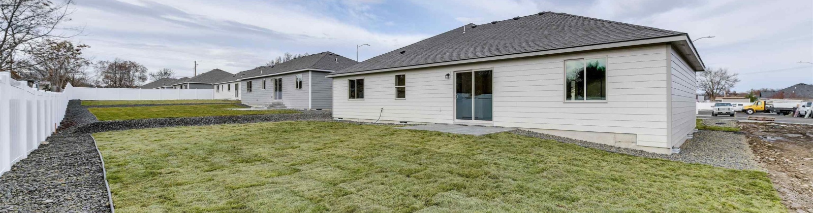 22nd Pl, Kennewick, Washington 99337, 3 Bedrooms Bedrooms, ,2 BathroomsBathrooms,Site Built-owned Lot,For Sale,22nd Pl,273115