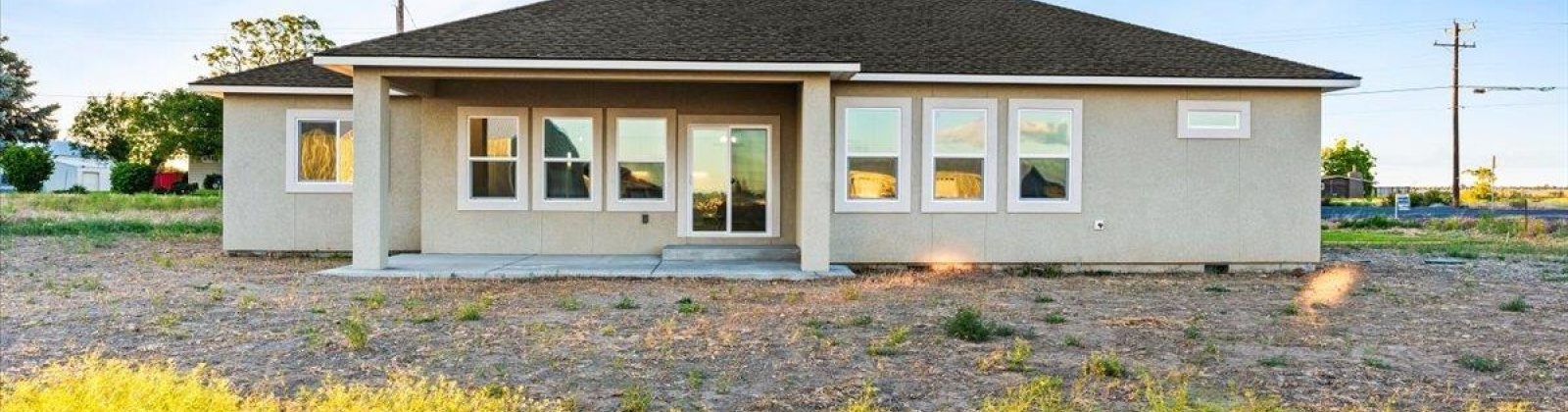 Rd 3 NE, Moses Lake, Washington 98837, 3 Bedrooms Bedrooms, ,2 BathroomsBathrooms,Site Built-owned Lot,For Sale,Rd 3 NE,273455