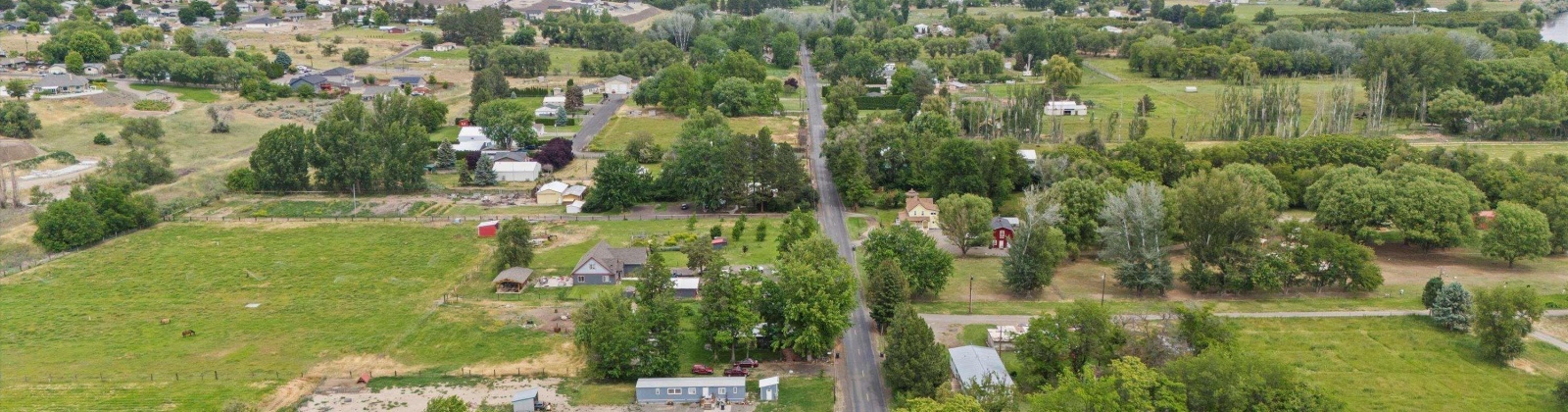 River Rd, Benton City, Washington 99320, 7 Bedrooms Bedrooms, ,3 BathroomsBathrooms,Tri-plex,For Sale,River Rd,276339