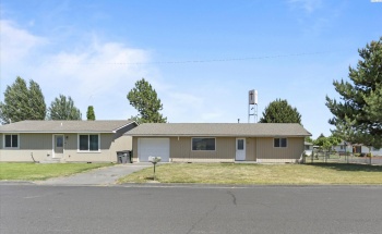 6th Ave, Othello, Washington 99344, 4 Bedrooms Bedrooms, ,2 BathroomsBathrooms,Duplex,For Sale,6th Ave,276471