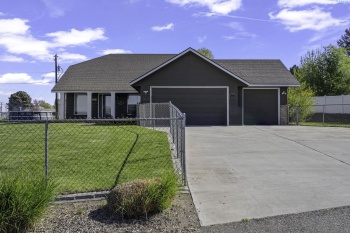 View Lane, Pasco, Washington 99301, 3 Bedrooms Bedrooms, ,3 BathroomsBathrooms,Single Family,For Sale,View Lane,275454