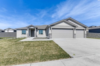 30th Pl, Kennewick, Washington 99338, 4 Bedrooms Bedrooms, ,2 BathroomsBathrooms,Site Built-owned Lot,For Sale,30th Pl,276296