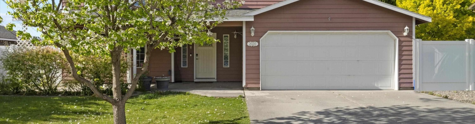 31st Ave., Kennewick, Washington 99337, 4 Bedrooms Bedrooms, ,3 BathroomsBathrooms,Site Built-owned Lot,For Sale,31st Ave.,275748