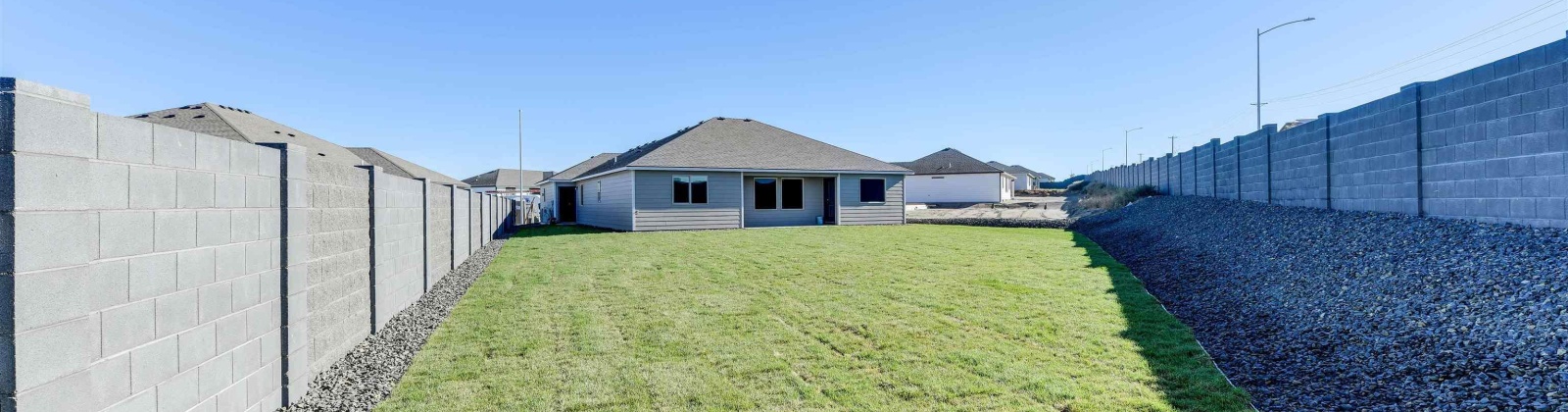 Chinook Dr, Pasco, Washington 99301, 3 Bedrooms Bedrooms, ,2 BathroomsBathrooms,Site Built-owned Lot,For Sale,Chinook Dr,276237