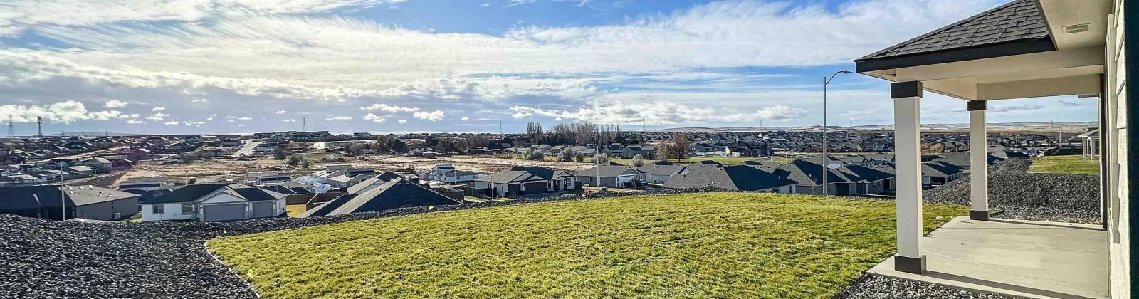 30th Pl, Kennewick, Washington 99338, 3 Bedrooms Bedrooms, ,2 BathroomsBathrooms,Site Built-owned Lot,For Sale,30th Pl,276275