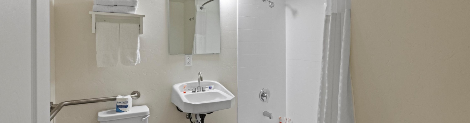 Lewis St, Pasco, Washington, ,41 BathroomsBathrooms,Hotel/motel,For Sale,Lewis St,276598