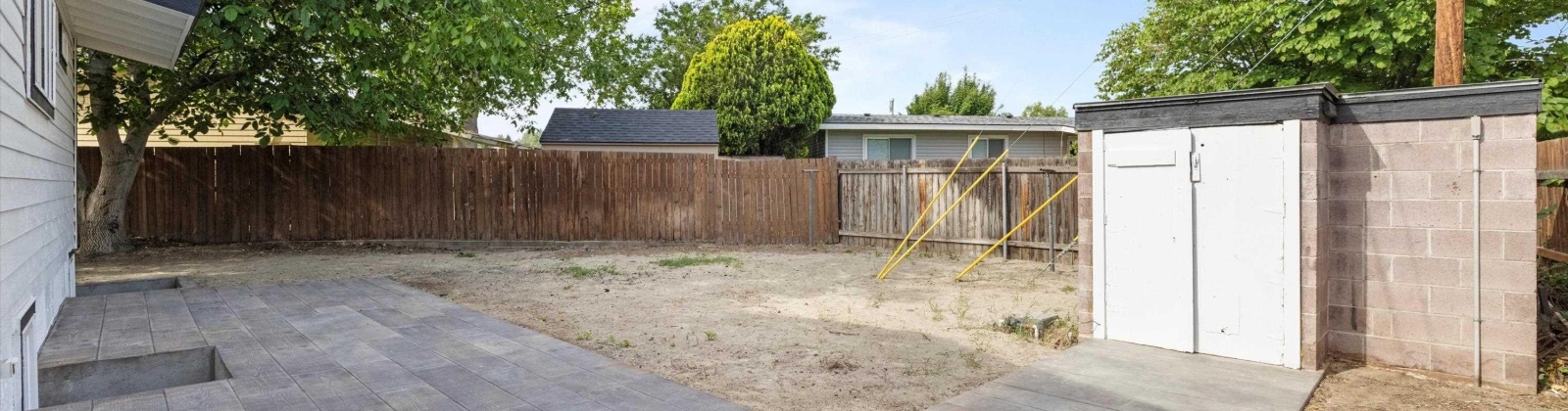 Dayton Place, Kennewick, Washington 99337, 5 Bedrooms Bedrooms, ,3 BathroomsBathrooms,Site Built-owned Lot,For Sale,Dayton Place,276332