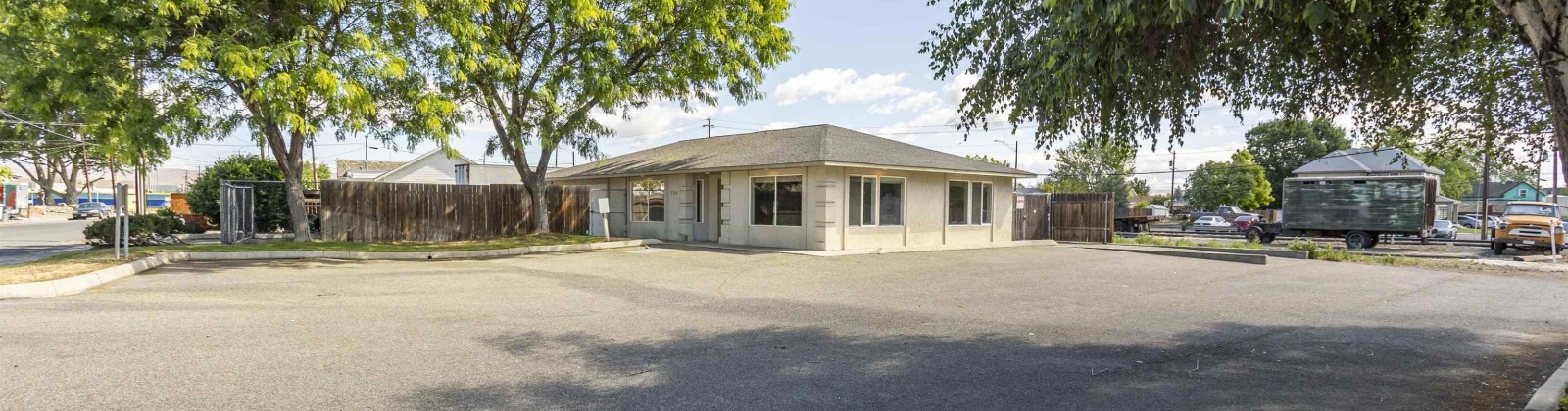 4th St, Sunnyside, Washington 98944, ,11 BathroomsBathrooms,Office,For Sale,4th St,276418