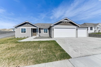 30th Pl, Kennewick, Washington 99338, 3 Bedrooms Bedrooms, ,2 BathroomsBathrooms,Site Built-owned Lot,For Sale,30th Pl,276297