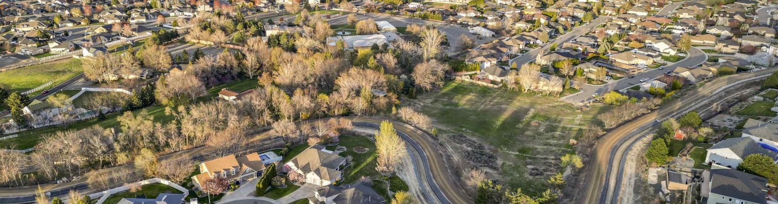 Morency Drive, Richland, Washington 99352, 6 Bedrooms Bedrooms, ,4 BathroomsBathrooms,Site Built-owned Lot,For Sale,Morency Drive,274710