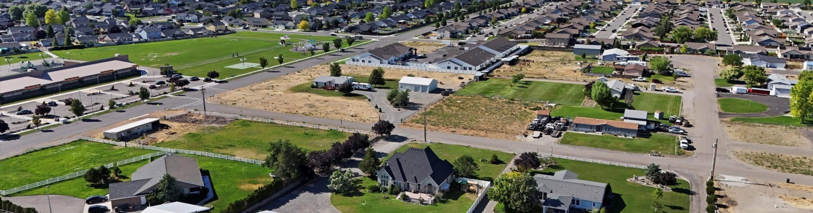 Overton Rd, Pasco, Washington 99301, 4 Bedrooms Bedrooms, ,3 BathroomsBathrooms,Site Built-owned Lot,For Sale,Overton Rd,276578