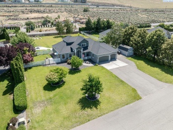 Glenbrook Loop, West Richland, Washington 99353, 4 Bedrooms Bedrooms, ,4 BathroomsBathrooms,Site Built-owned Lot,For Sale,Glenbrook Loop,276680