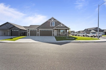 Springer Lane, Pasco, Washington 99301, 4 Bedrooms Bedrooms, ,4 BathroomsBathrooms,Site Built-owned Lot,For Sale,Springer Lane,276868