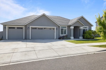 Kellogg st, Kennewick, Washington 99338, 5 Bedrooms Bedrooms, ,3 BathroomsBathrooms,Site Built-owned Lot,For Sale,Kellogg st,276882