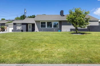 Ione Street, Kennewick, Washington 99336, 5 Bedrooms Bedrooms, ,3 BathroomsBathrooms,Site Built-owned Lot,For Sale,Ione Street,277465