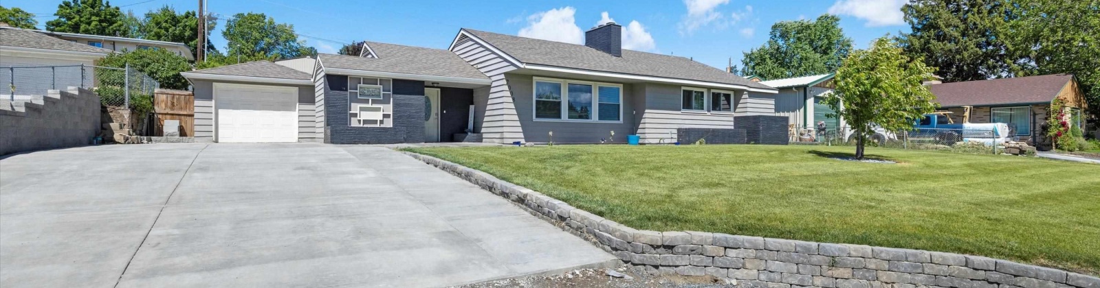 Ione Street, Kennewick, Washington 99336, 5 Bedrooms Bedrooms, ,3 BathroomsBathrooms,Site Built-owned Lot,For Sale,Ione Street,277465