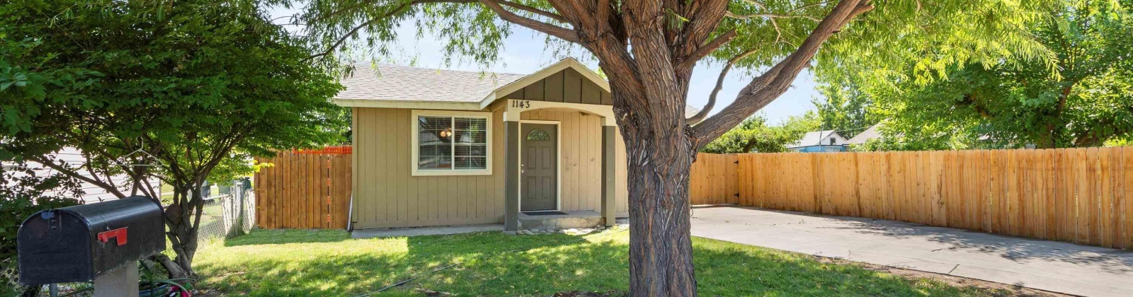 Helena St, Richland, Washington 99352, 3 Bedrooms Bedrooms, ,1 BathroomBathrooms,Site Built-owned Lot,For Sale,Helena St,277469