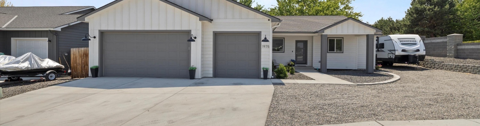 39th, Kennewick, Washington 99337, 4 Bedrooms Bedrooms, ,5 BathroomsBathrooms,Site Built-owned Lot,For Sale,39th,277539