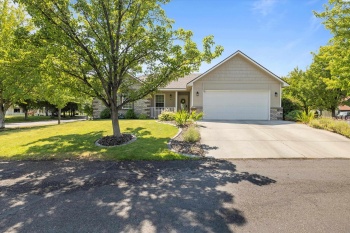 Marigold Loop, Pasco, Washington 99301, 3 Bedrooms Bedrooms, ,2 BathroomsBathrooms,Site Built-owned Lot,For Sale,Marigold Loop,277598