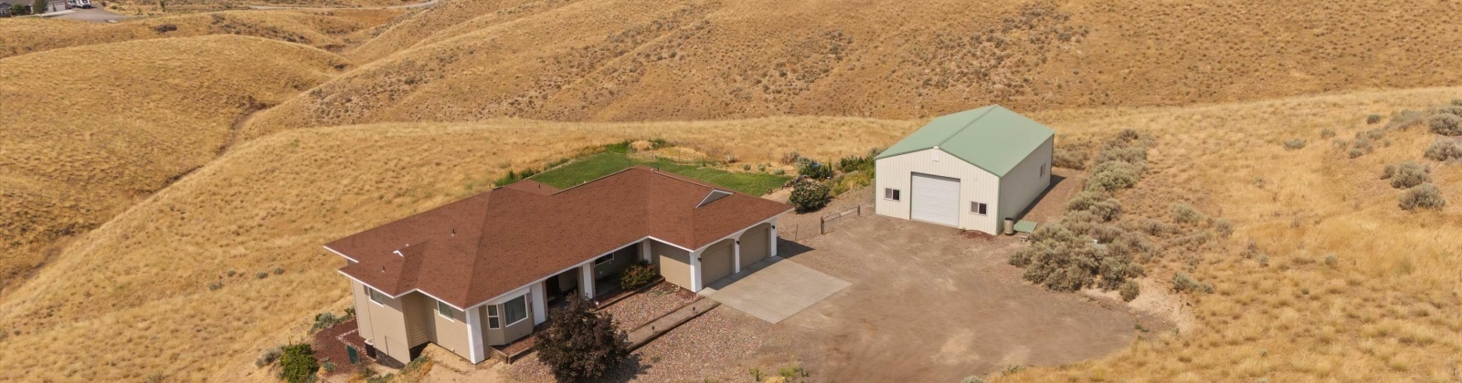 1522 PR SW, Prosser, Washington 99350, 4 Bedrooms Bedrooms, ,3 BathroomsBathrooms,Site Built-owned Lot,For Sale,1522 PR SW,277738