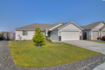 Chinook Dr, Pasco, Washington 99301, 3 Bedrooms Bedrooms, ,2 BathroomsBathrooms,Site Built-owned Lot,For Sale,Chinook Dr,277762