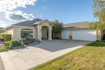 Canyon Lakes Dr, Kennewick, Washington 99337, 4 Bedrooms Bedrooms, ,3 BathroomsBathrooms,Site Built-owned Lot,For Sale,Canyon Lakes Dr,277935