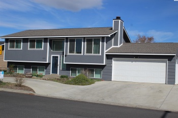 Arlington St, Yakima, Washington 98908, 5 Bedrooms Bedrooms, ,2 BathroomsBathrooms,Geodesic,For Sale,Arlington St,274814