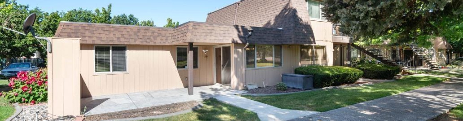 Hood Ave, Kennewick, Washington 99336, 3 Bedrooms Bedrooms, ,2 BathroomsBathrooms,Condo,For Sale,Hood Ave,277975