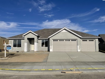 Kasama Way, Richland, Washington 99354, 3 Bedrooms Bedrooms, ,3 BathroomsBathrooms,Site Built-owned Lot,For Sale,Kasama Way,276566